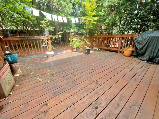 1148 Riverbend Club SE Drive, Atlanta, GA 30339