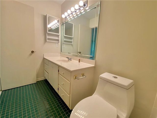 1148 Riverbend Club SE Drive, Atlanta, GA 30339