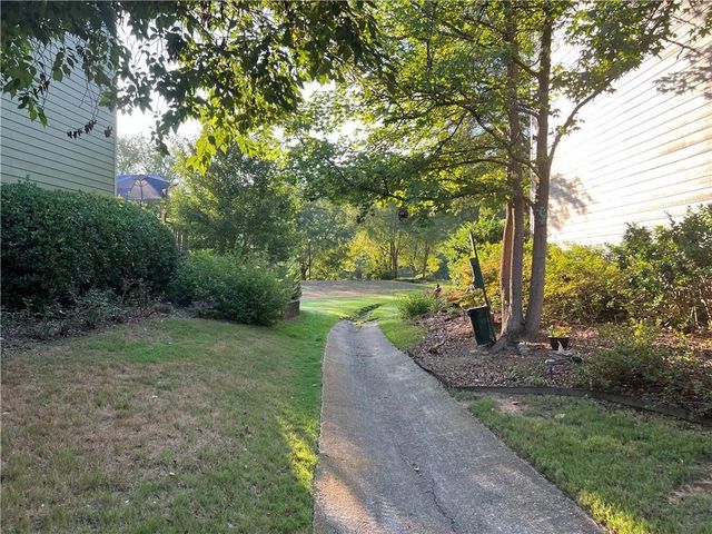 1148 Riverbend Club SE Drive, Atlanta, GA 30339