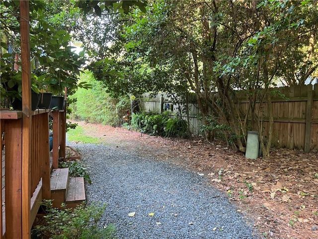 1148 Riverbend Club SE Drive, Atlanta, GA 30339