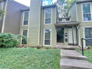 1148 Riverbend Club SE Drive, Atlanta, GA 30339