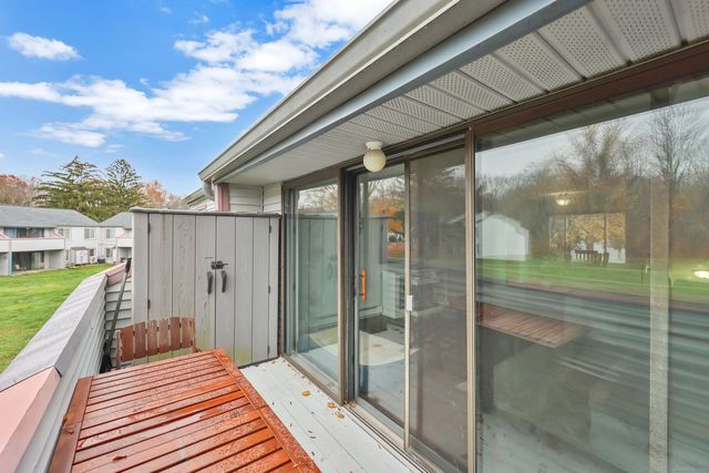 62 Candlewood Drive 62, South Windsor, CT 06074