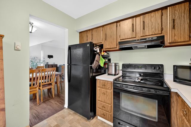 62 Candlewood Drive 62, South Windsor, CT 06074