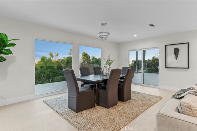 16915 Dormie, Encino, CA 91436