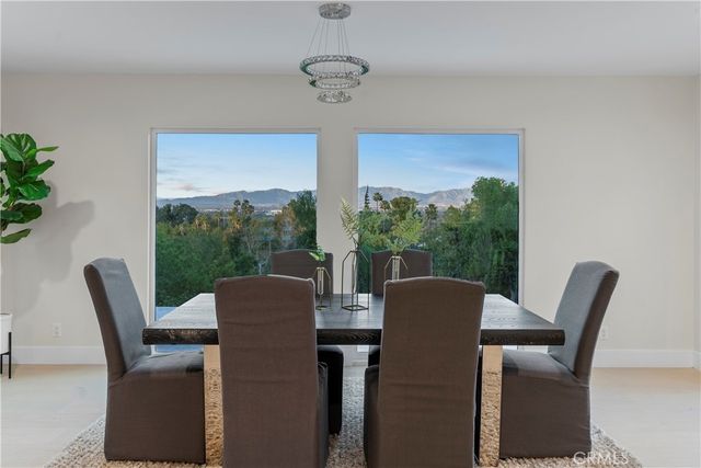 16915 Dormie, Encino, CA 91436