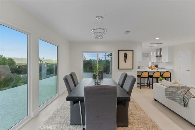 16915 Dormie, Encino, CA 91436