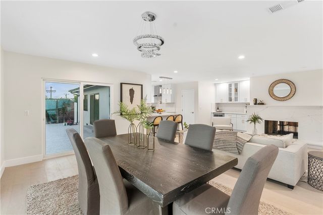 16915 Dormie, Encino, CA 91436