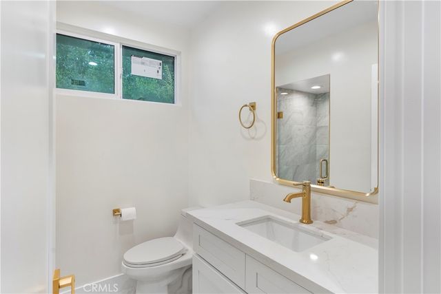 16915 Dormie, Encino, CA 91436