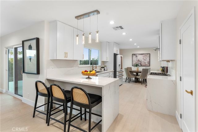 16915 Dormie, Encino, CA 91436