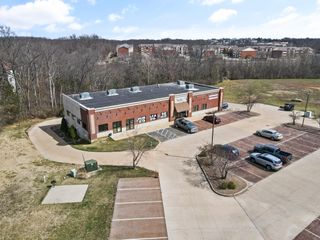 555 E GREEN MEADOWS RD 104, Columbia, MO 65201