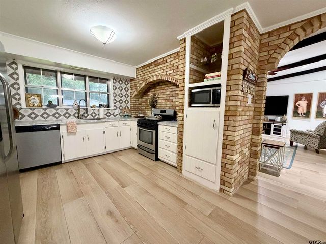 4524 Leisure Ln, Tyler, TX 75703