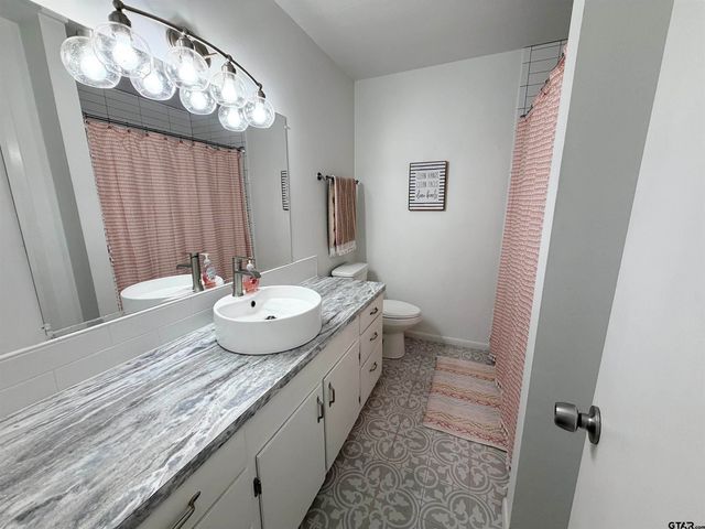 4524 Leisure Ln, Tyler, TX 75703