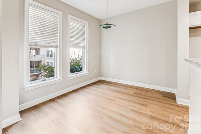 718 W Trade Street 302, Charlotte, NC 28202