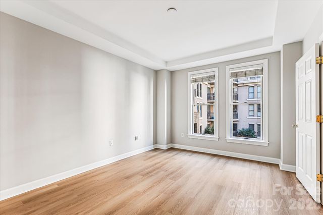 718 W Trade Street 302, Charlotte, NC 28202