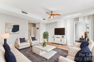 718 W Trade Street 302, Charlotte, NC 28202