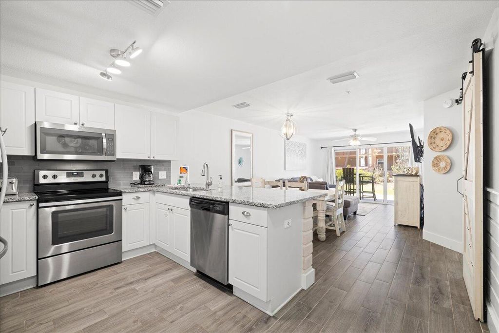 2076 Scenic Gulf Drive, UNIT 1011, Miramar Beach, FL 32550