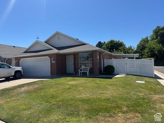 4015 MEADOW WOOD DR, Riverdale, UT 84405