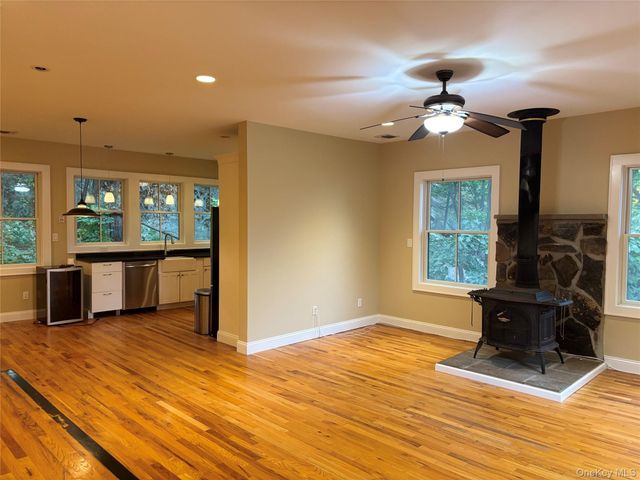 22 Deer Trail S, Greenwood Lake, NY 10925