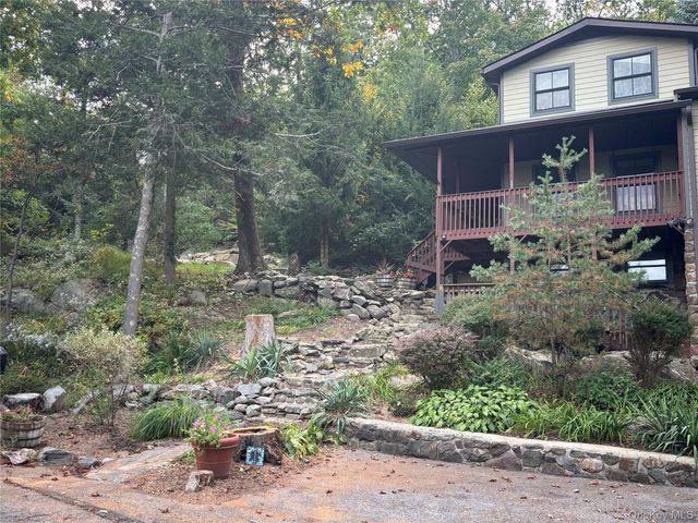 22 Deer Trail S, Greenwood Lake, NY 10925