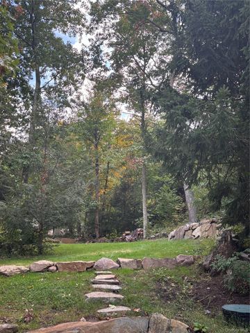 22 Deer Trail S, Greenwood Lake, NY 10925