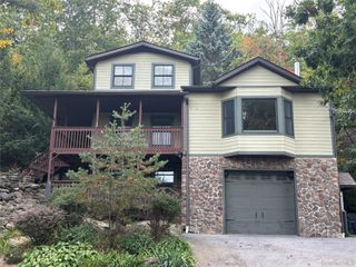 22 Deer Trail S, Greenwood Lake, NY 10925