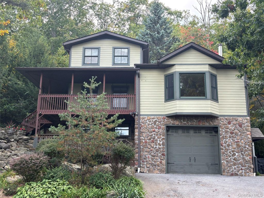 22 Deer Trail S, Greenwood Lake, NY 10925