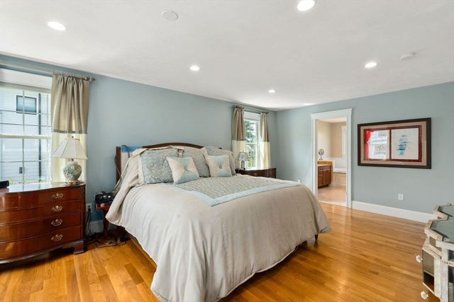 22 Edwardel Rd, Needham, MA 02492