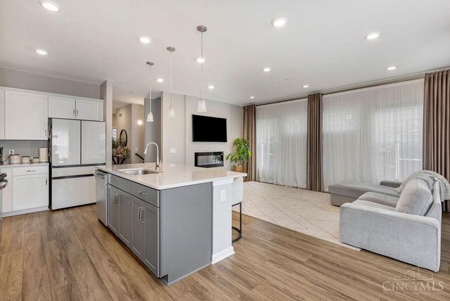 4865 Osprey Pointe Drive, Liberty Twp, OH 45011