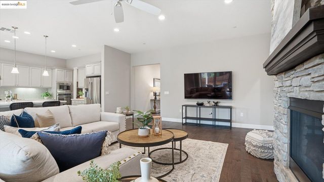 9487 Davenport CIR, Discovery Bay, CA 94505