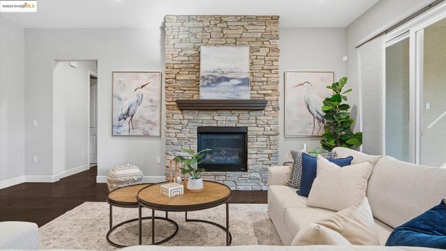 9487 Davenport CIR, Discovery Bay, CA 94505