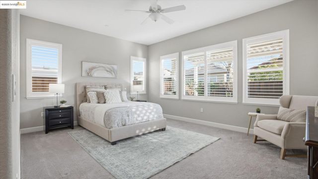 9487 Davenport CIR, Discovery Bay, CA 94505