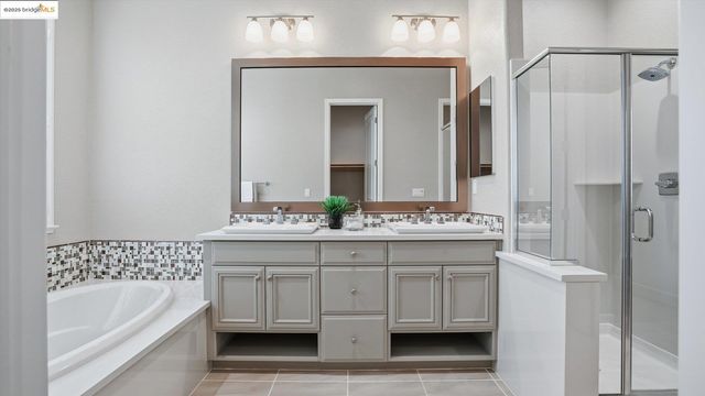 9487 Davenport CIR, Discovery Bay, CA 94505