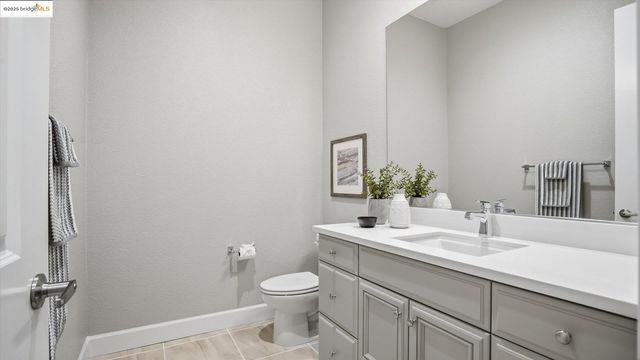 9487 Davenport CIR, Discovery Bay, CA 94505