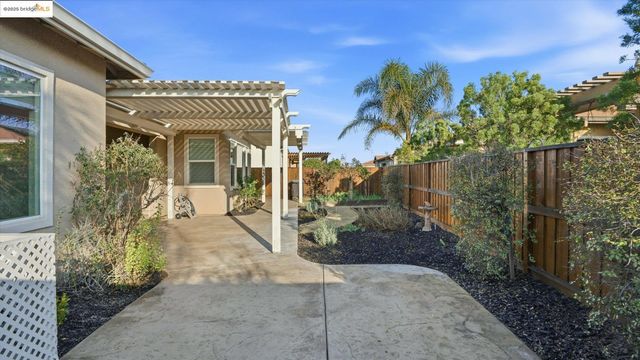 9487 Davenport CIR, Discovery Bay, CA 94505
