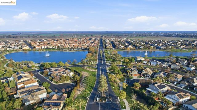 9487 Davenport CIR, Discovery Bay, CA 94505