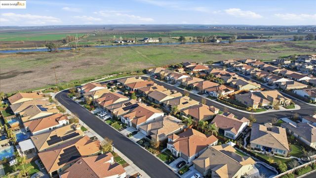 9487 Davenport CIR, Discovery Bay, CA 94505