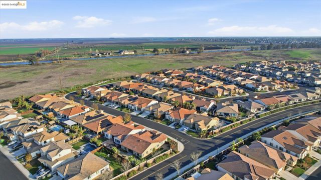 9487 Davenport CIR, Discovery Bay, CA 94505