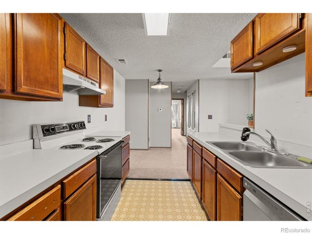 10213 W 80th Drive B, Arvada, CO 80005