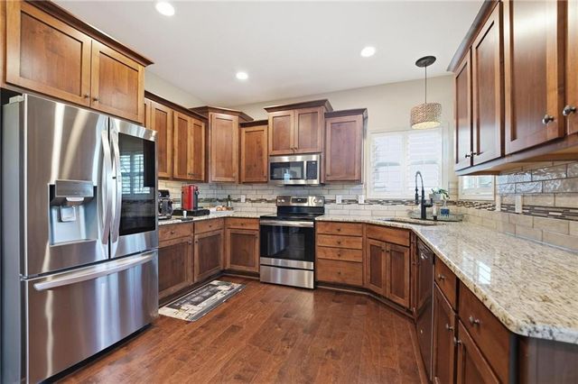 1636 Shadow Drive, Leavenworth, KS 66048