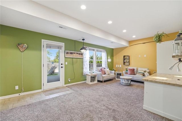 1636 Shadow Drive, Leavenworth, KS 66048