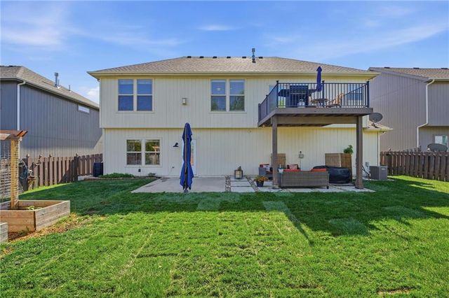 1636 Shadow Drive, Leavenworth, KS 66048