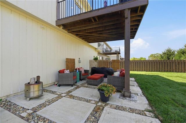 1636 Shadow Drive, Leavenworth, KS 66048