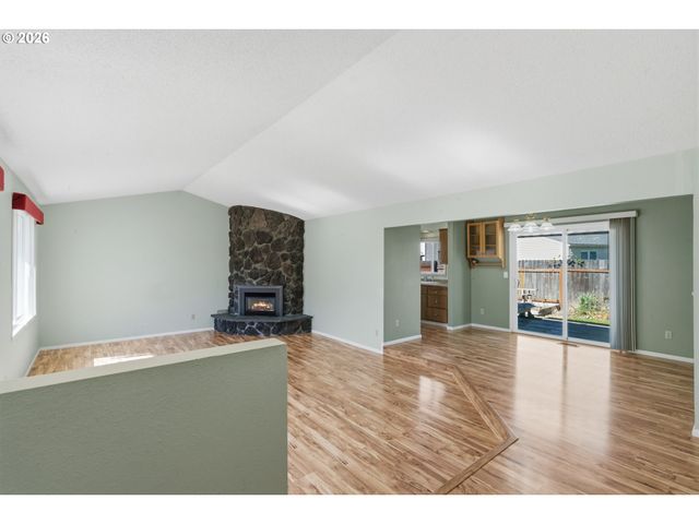 4362 Se MADRONA Way, Albany, OR 97322
