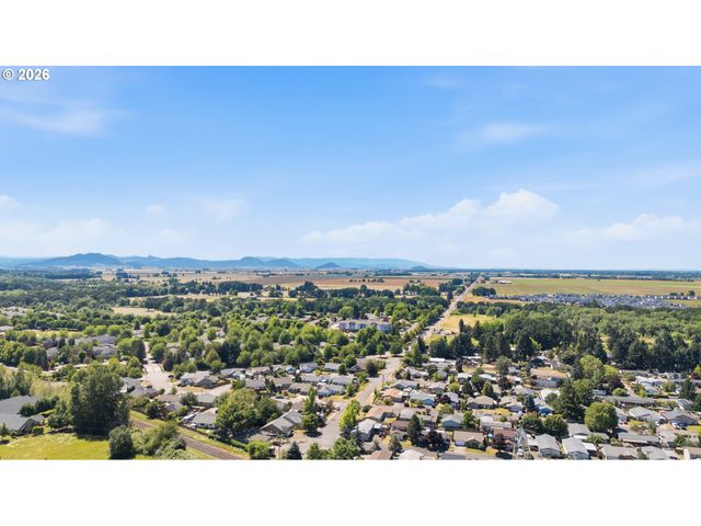 4362 Se MADRONA Way, Albany, OR 97322