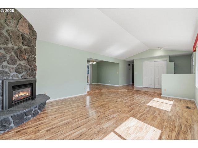 4362 Se MADRONA Way, Albany, OR 97322