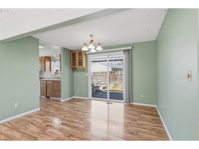 4362 Se MADRONA Way, Albany, OR 97322