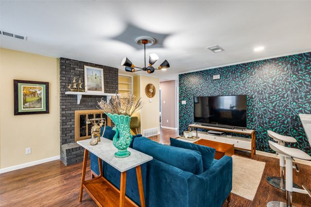 1318 E Windsor Drive, Denton, TX 76209