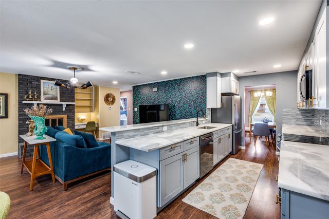 1318 E Windsor Drive, Denton, TX 76209