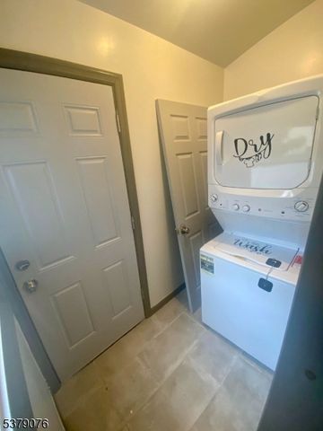 663 S 15Th St, Newark City, NJ 07103