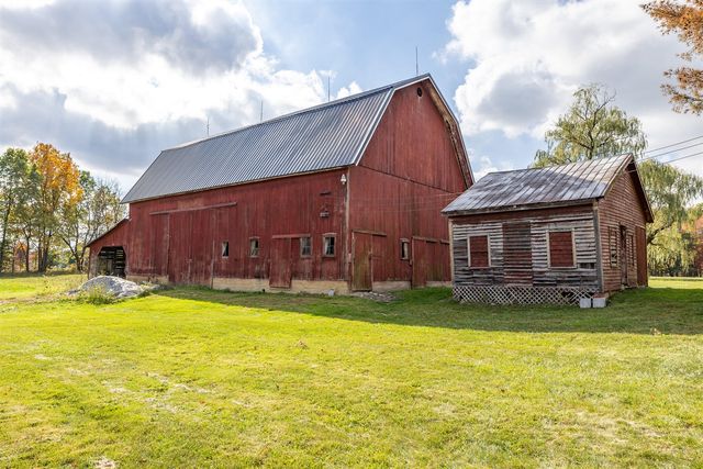 4420 Bull Run Road, Gregory, MI 48137